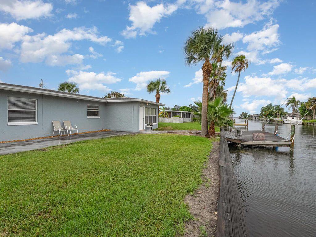 1655 Wavecrest Street, Merritt Island, FL 32952