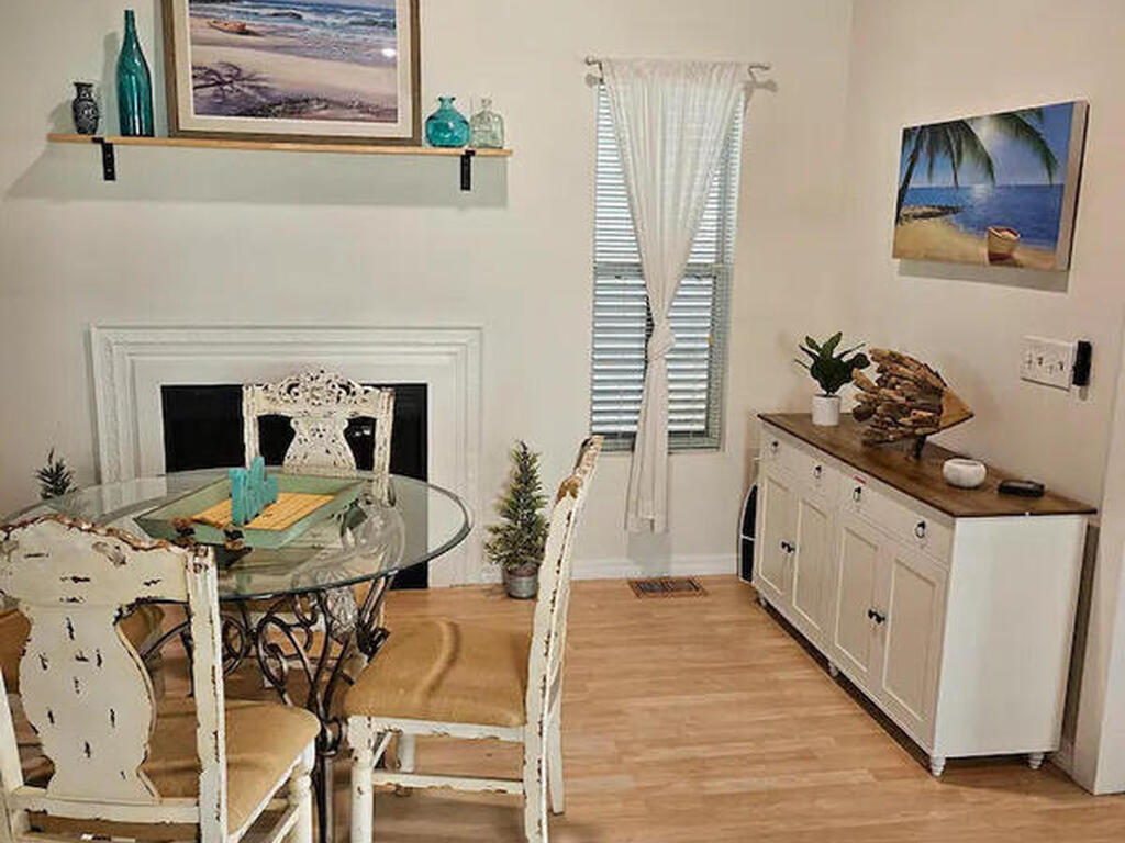 42 Vip Island, Grant-Valkaria, FL 32949