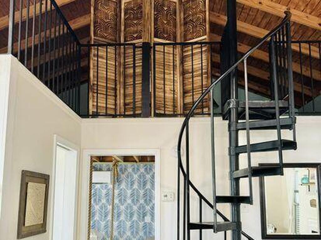 42 Vip Island, Grant-Valkaria, FL 32949