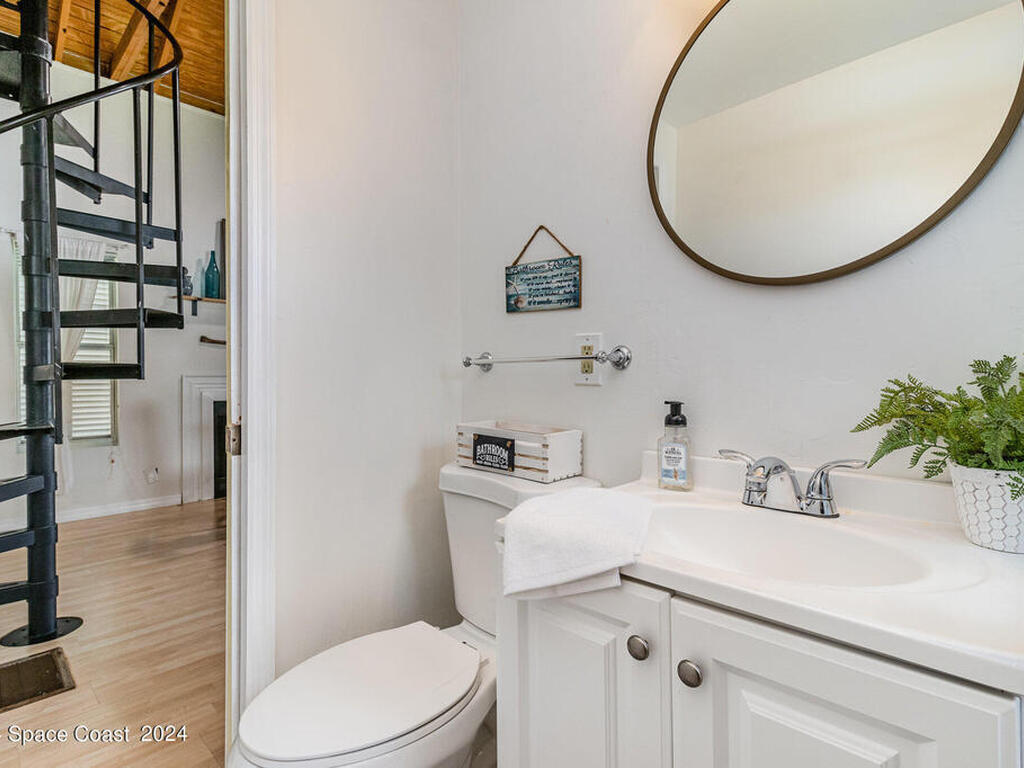 42 Vip Island, Grant-Valkaria, FL 32949