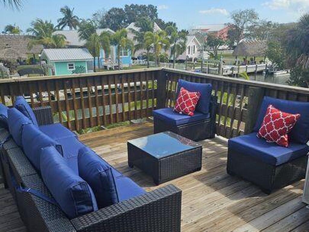 42 Vip Island, Grant-Valkaria, FL 32949