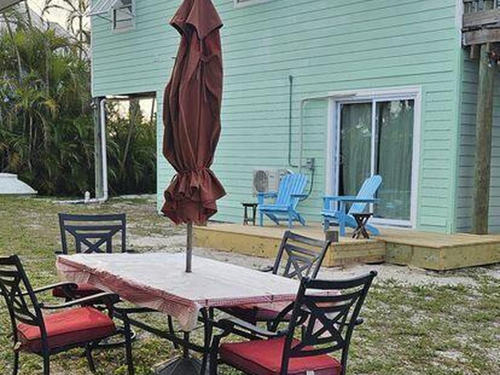 42 Vip Island, Grant-Valkaria, FL 32949