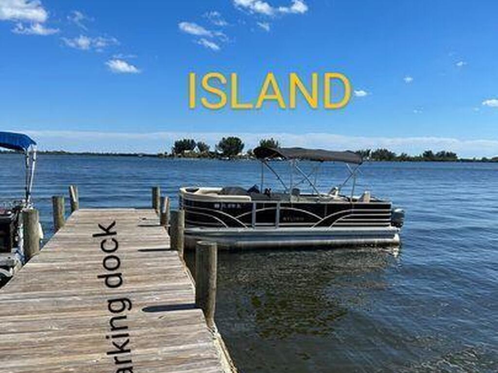 42 Vip Island, Grant-Valkaria, FL 32949