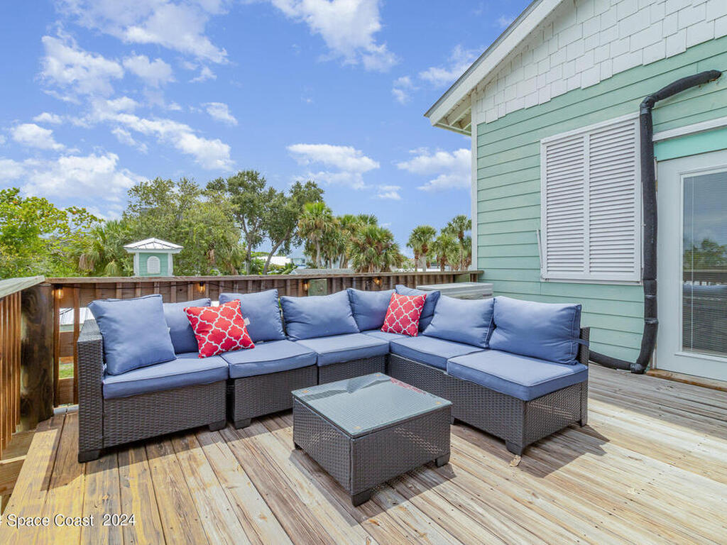 42 Vip Island, Grant-Valkaria, FL 32949