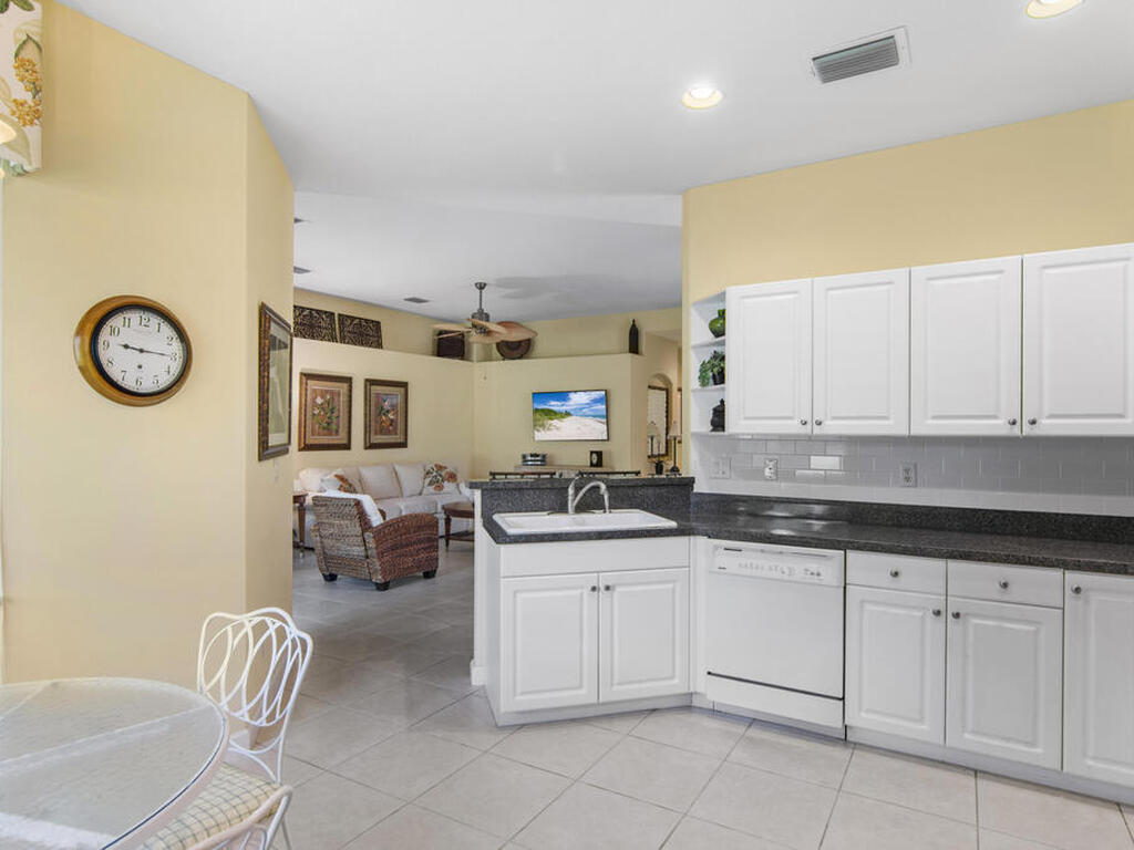 545 Kenwood Drive, Vero Beach, FL 32968