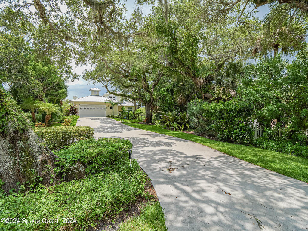 395 Live Oak Drive, Vero Beach, FL 32963