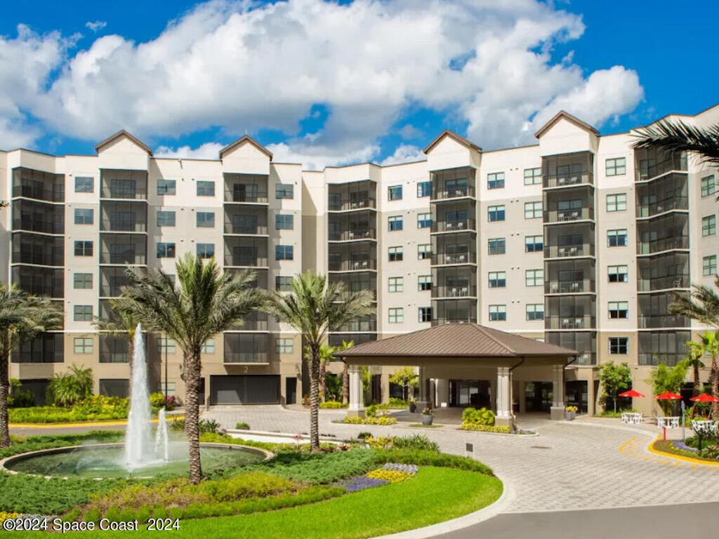 14501 Grove Resort Avenue, Winter Garden, FL 34787