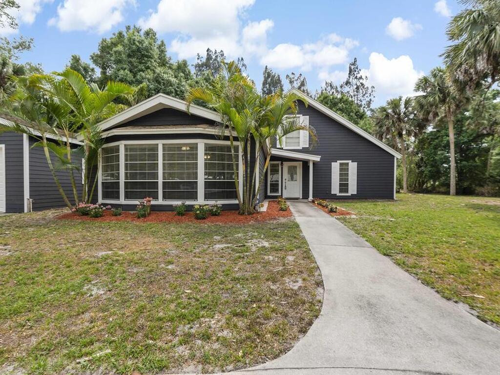 8185 25th Street, Vero Beach, FL 32966