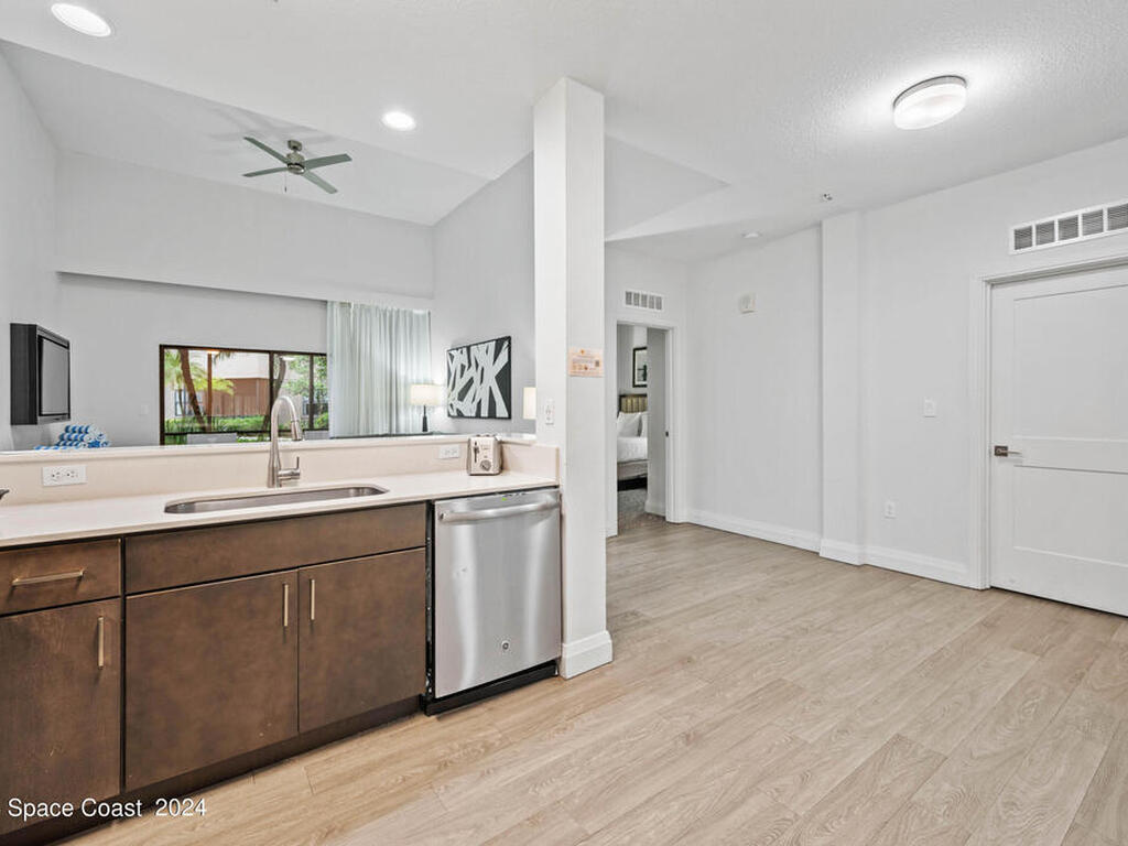 14501 Grove Resort Avenue, Winter Garden, FL 34787