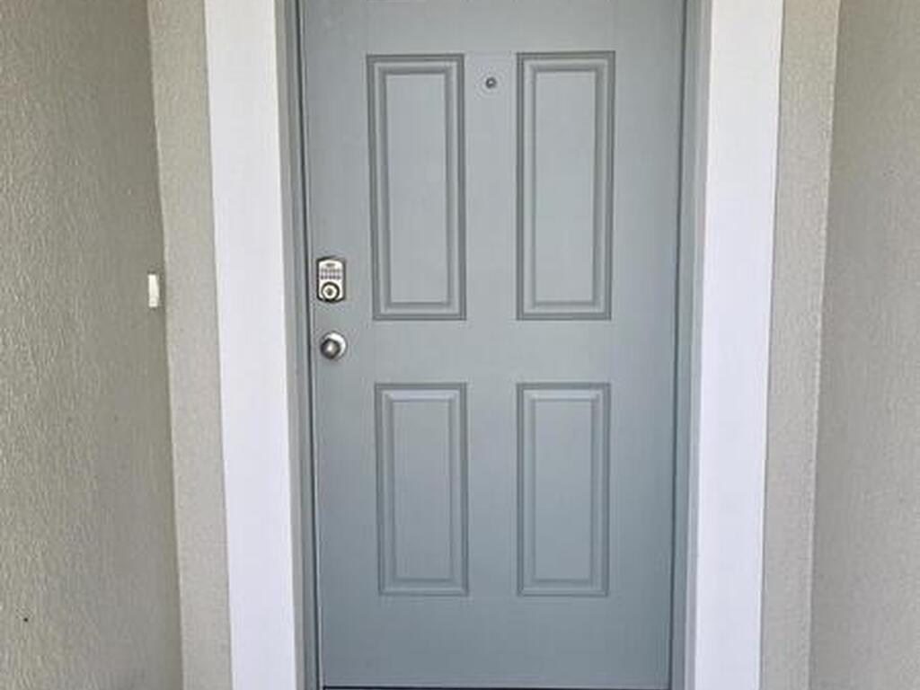 4376 Kelsey Lane, Micco, FL 32976