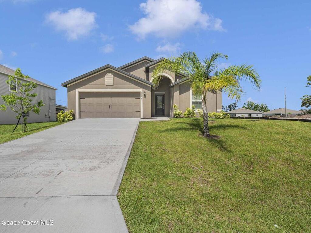 2270 Harbison Avenue, Palm Bay, FL 32908
