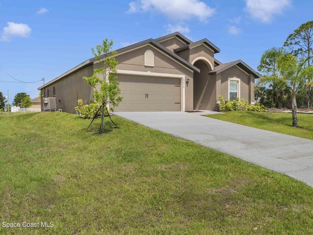 2270 Harbison Avenue, Palm Bay, FL 32908