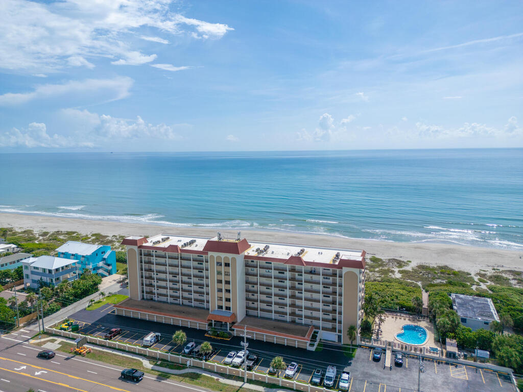 2815 S Atlantic Avenue, Cocoa Beach, FL 32931