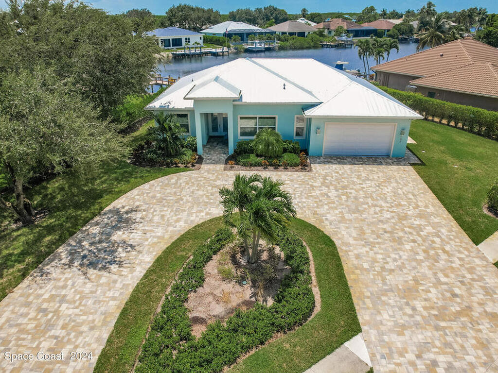 162 Windward Cay, Naples, FL 34114