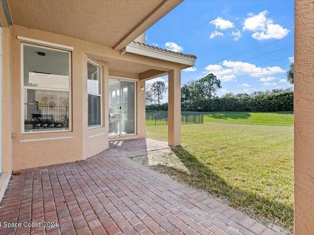 1861 Grey Falcon, Vero Beach, FL 32962