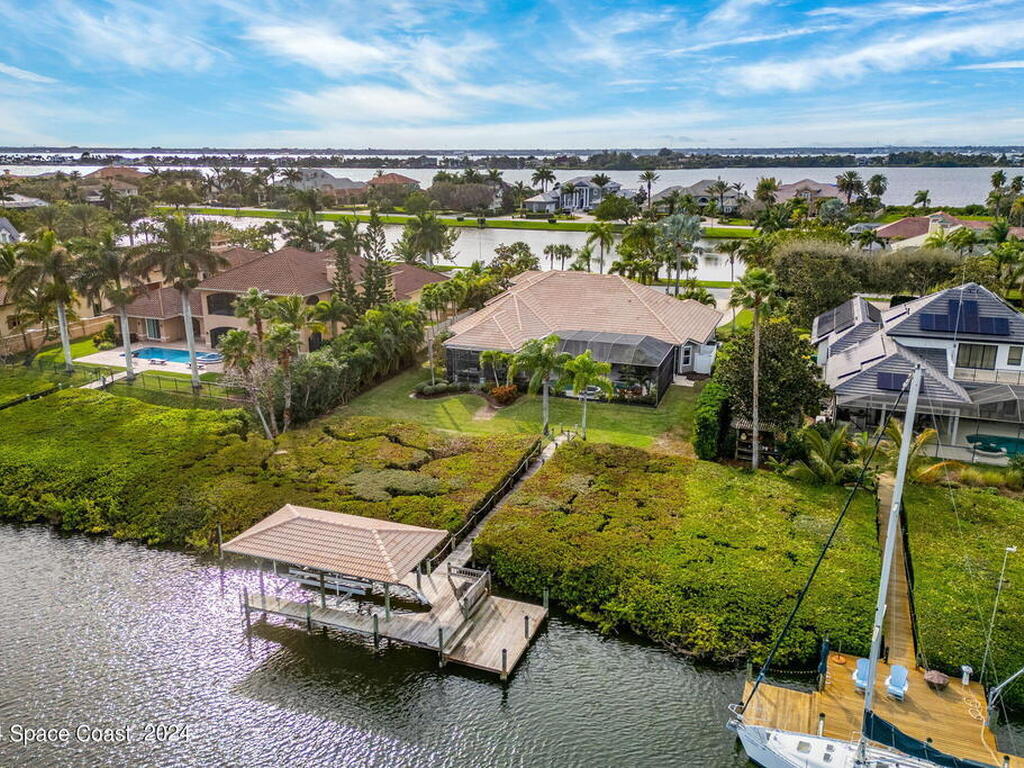 286 Lansing Island Drive, Indian Harbour Beach, FL 32937