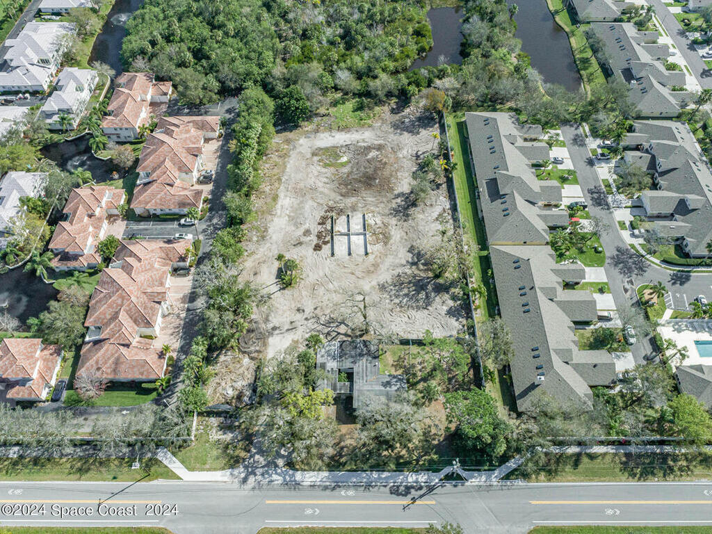 690 6th Avenue, Vero Beach, FL 32962