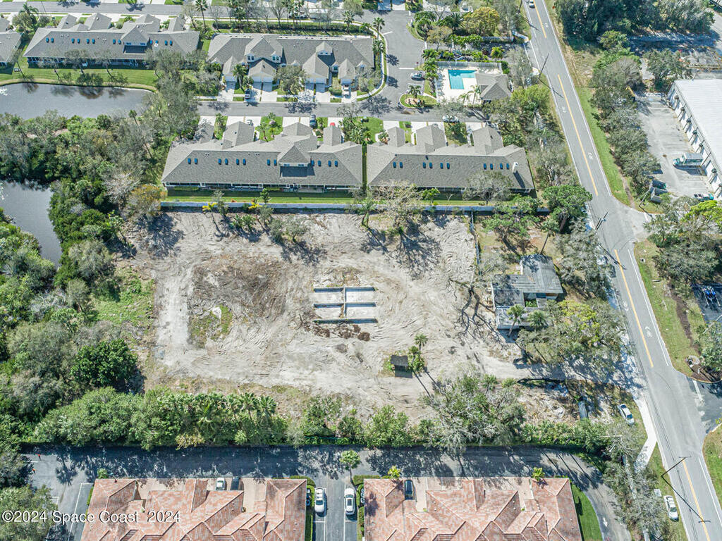 690 6th Avenue, Vero Beach, FL 32962