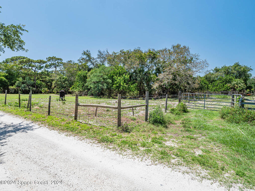 10995 Roseland Road, Sebastian, FL 32958