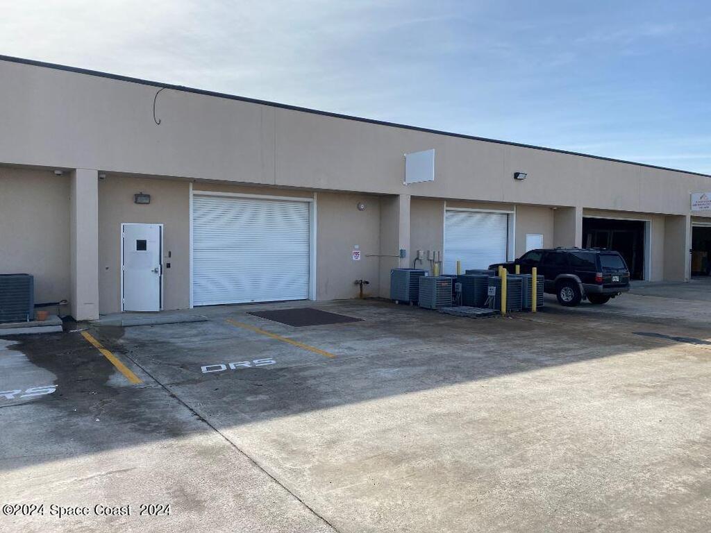 2350 Commerce Park Drive, Palm Bay, FL 32905