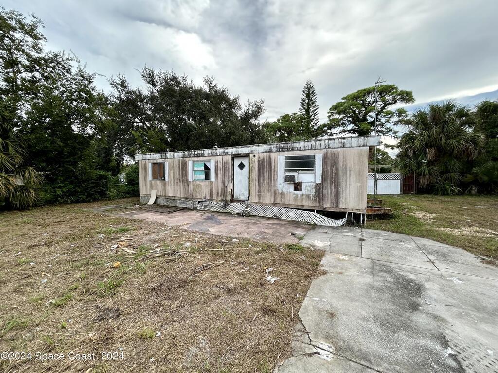 327 Booth Street, Cocoa, FL 32927