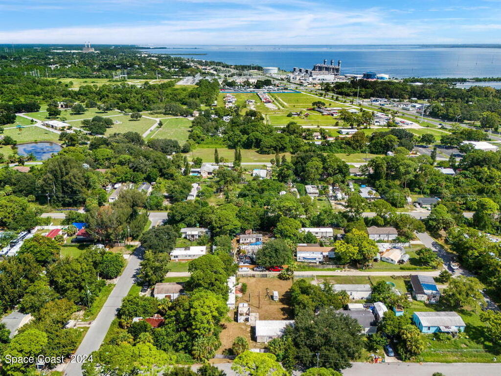 327 Booth Street, Cocoa, FL 32927