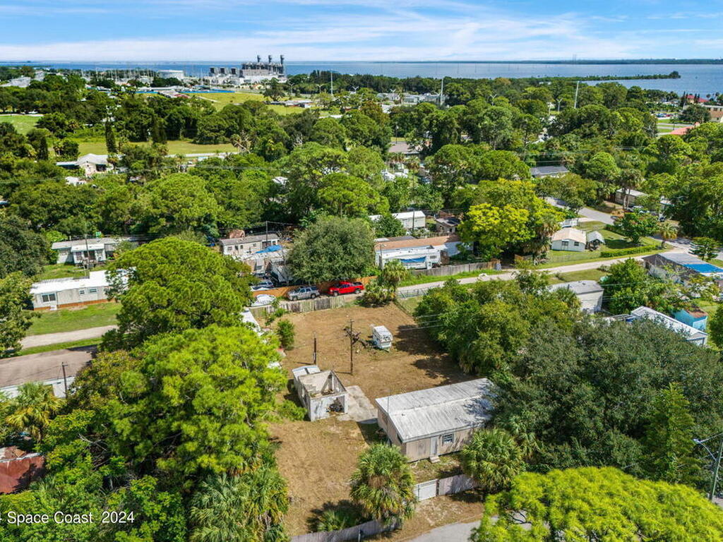 327 Booth Street, Cocoa, FL 32927