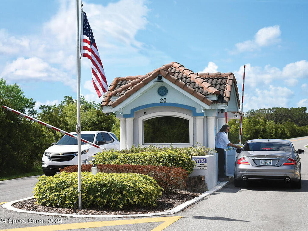 828 E Plantation Drive, Titusville, FL 32780