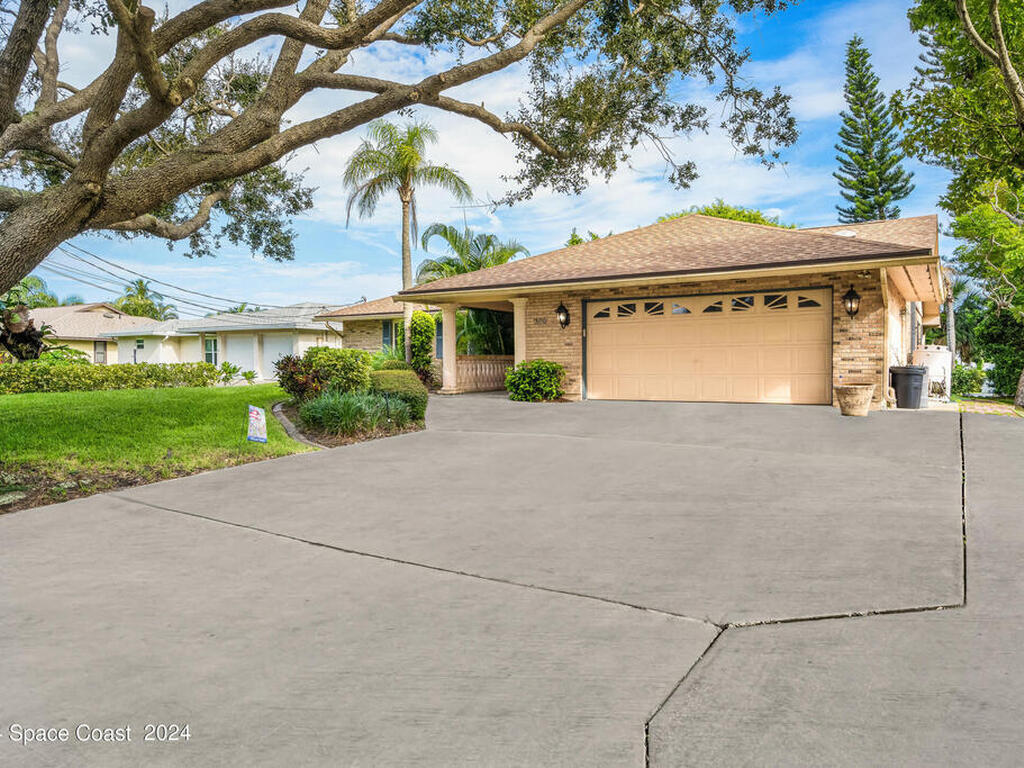 380 Riggs Avenue, Melbourne Beach, FL 32951