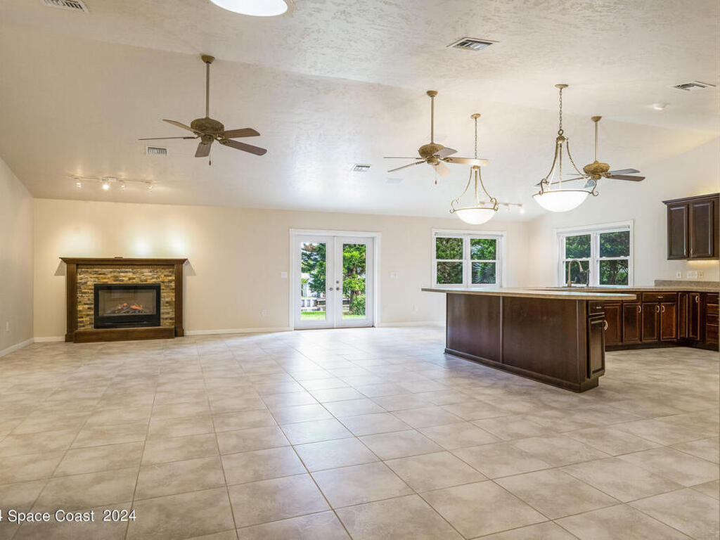 380 Riggs Avenue, Melbourne Beach, FL 32951