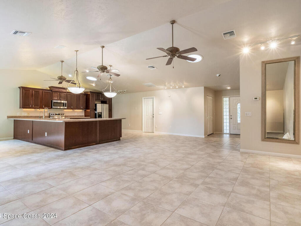 380 Riggs Avenue, Melbourne Beach, FL 32951