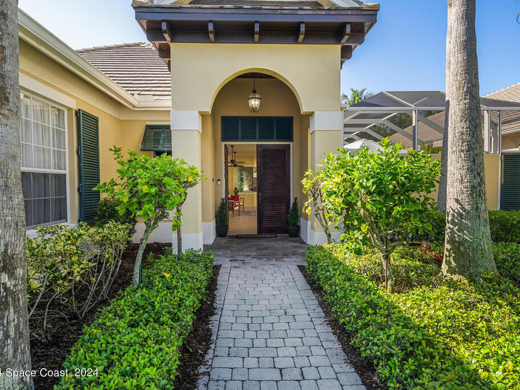 2083 Indian Summer Lane, Vero Beach, FL 32963