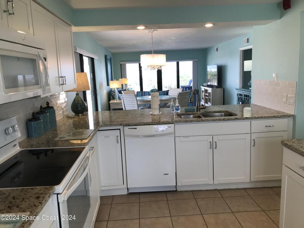 1050 N Atlantic Avenue, Cocoa Beach, FL 32931