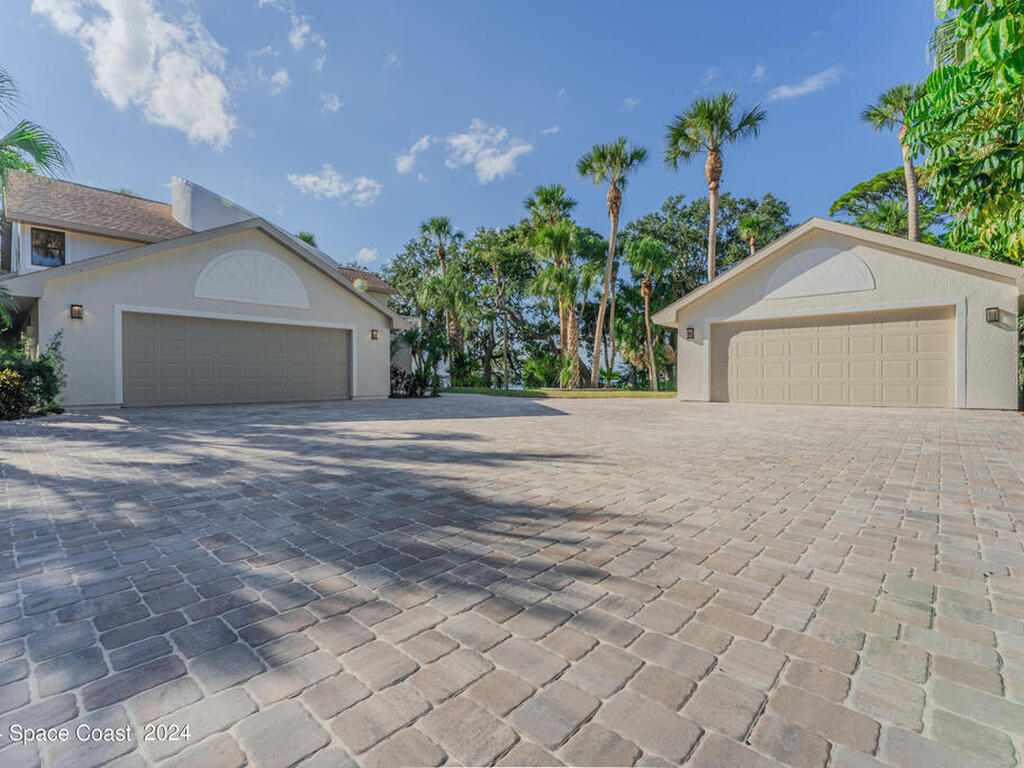 3665 S Tropical Trail, Merritt Island, FL 32952