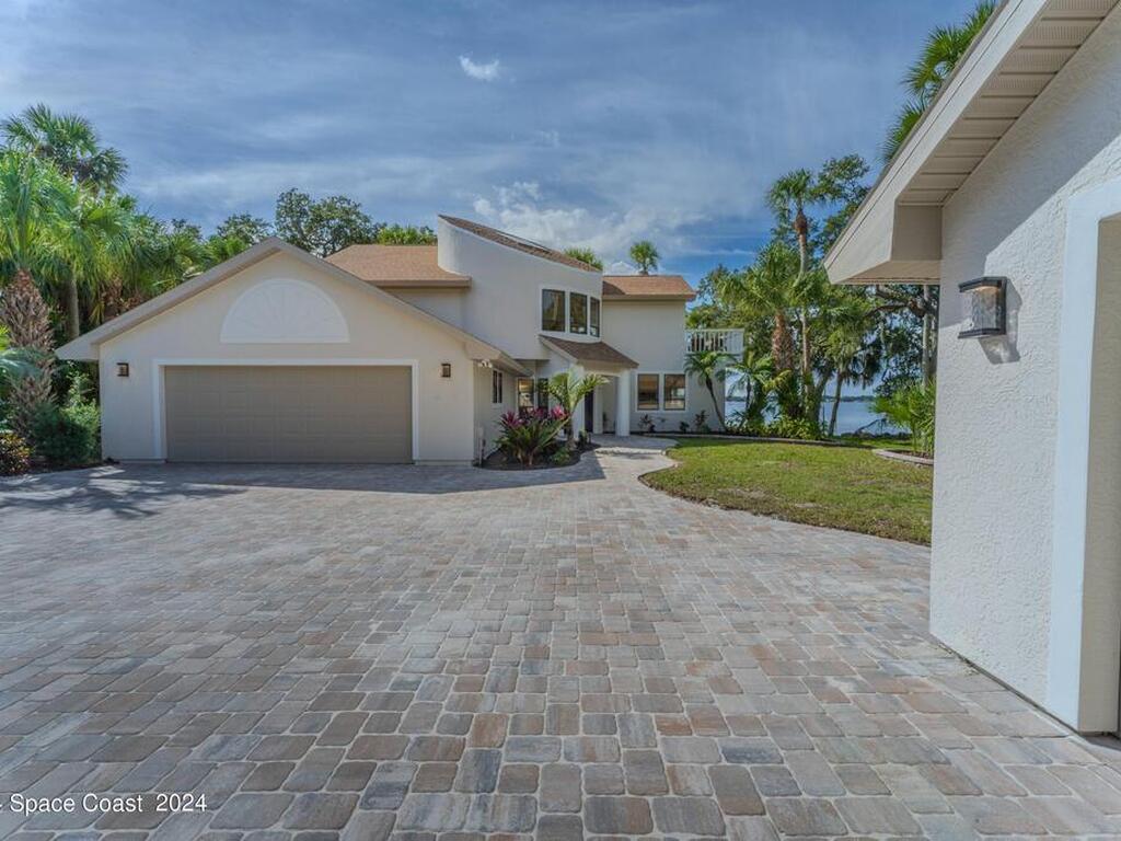 3665 S Tropical Trail, Merritt Island, FL 32952