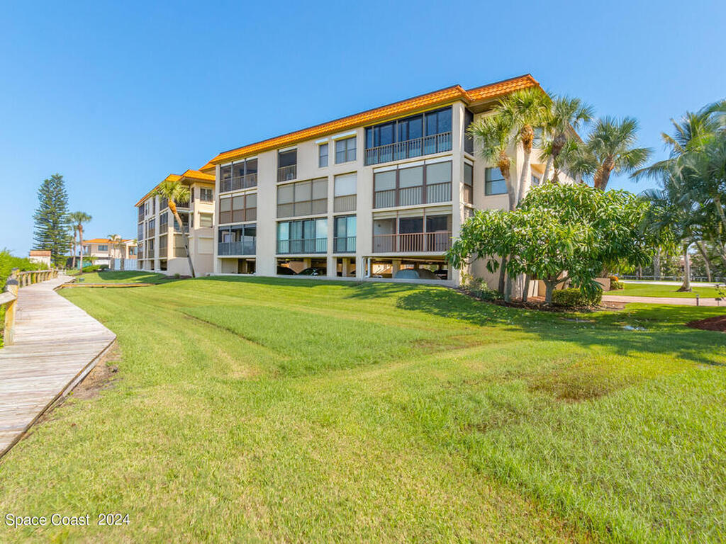 18 Marina Isles Boulevard, Indian Harbour Beach, FL 32937