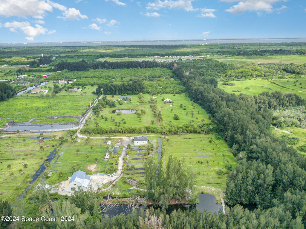 1305 Panther Lane, Merritt Island, FL 32953