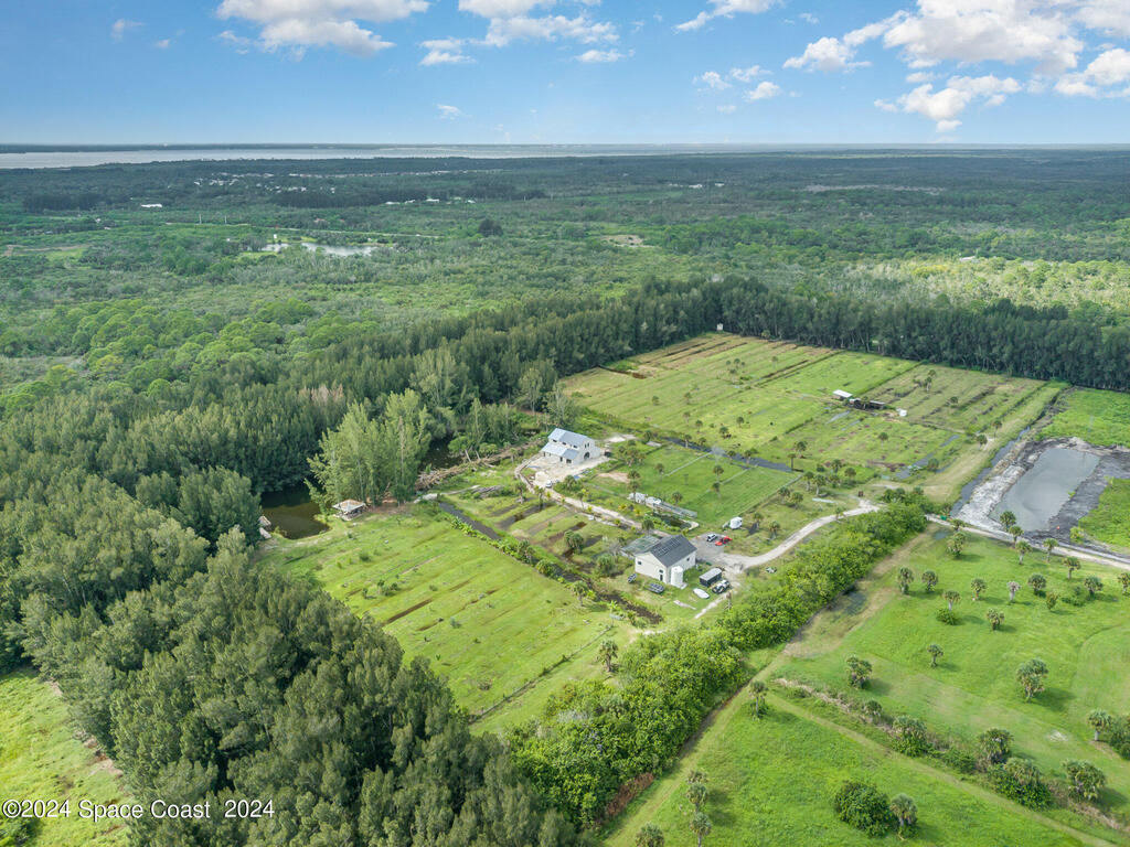 1305 Panther Lane, Merritt Island, FL 32953