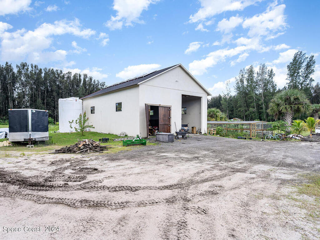 1305 Panther Lane, Merritt Island, FL 32953