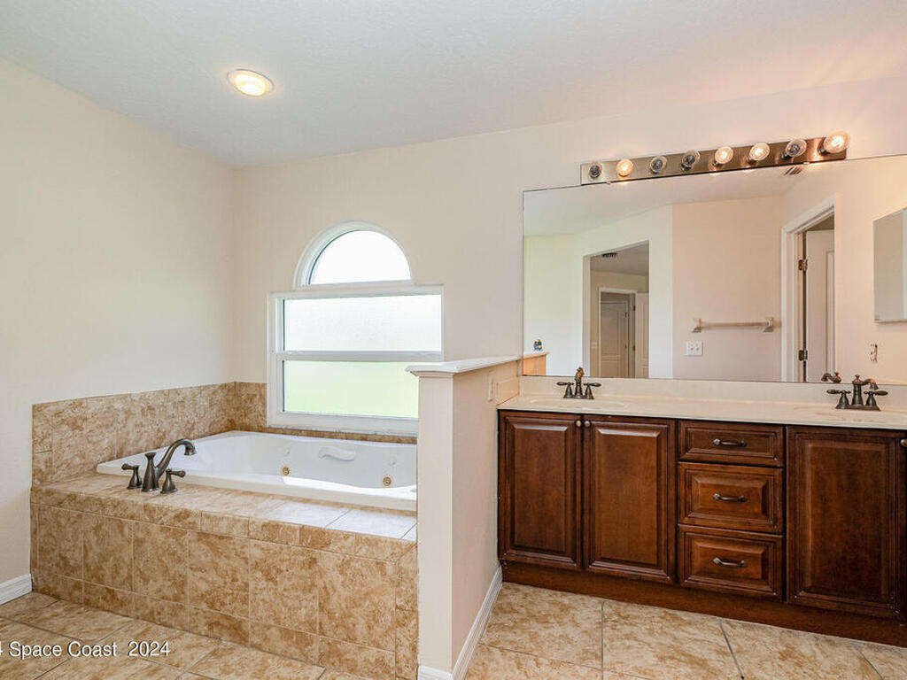 1290 Mercedes Drive, Merritt Island, FL 32952