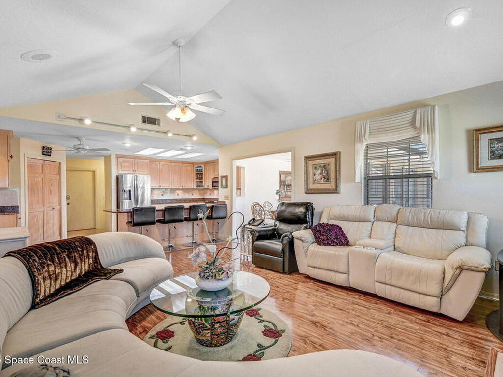 818 Spanish Wells Drive, Melbourne, FL 32940