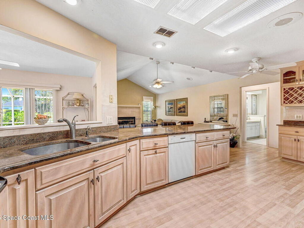 818 Spanish Wells Drive, Melbourne, FL 32940