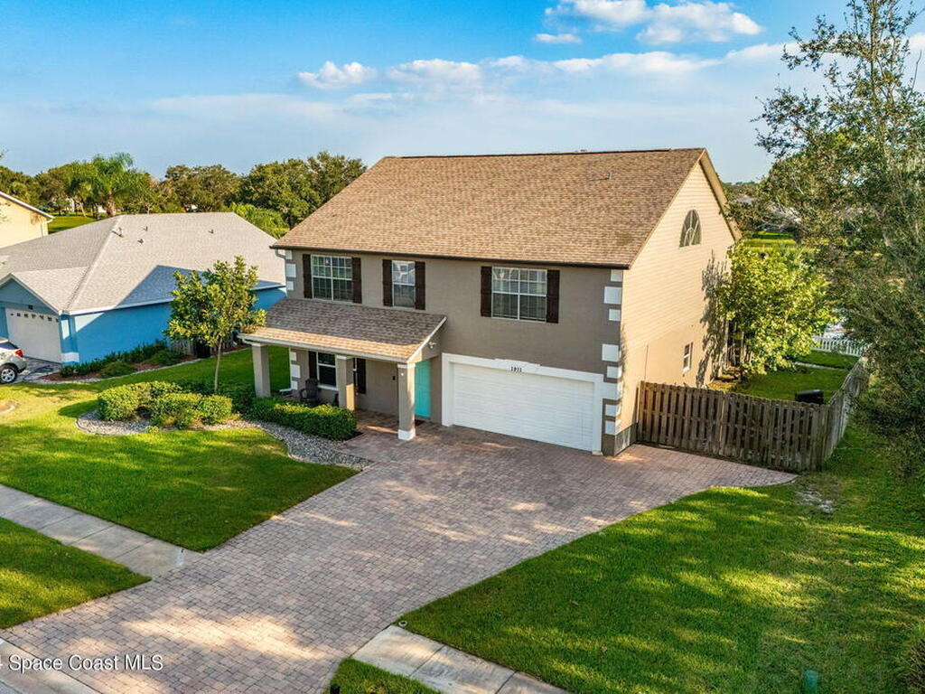 1911 Fabien Circle, Melbourne, FL 32940