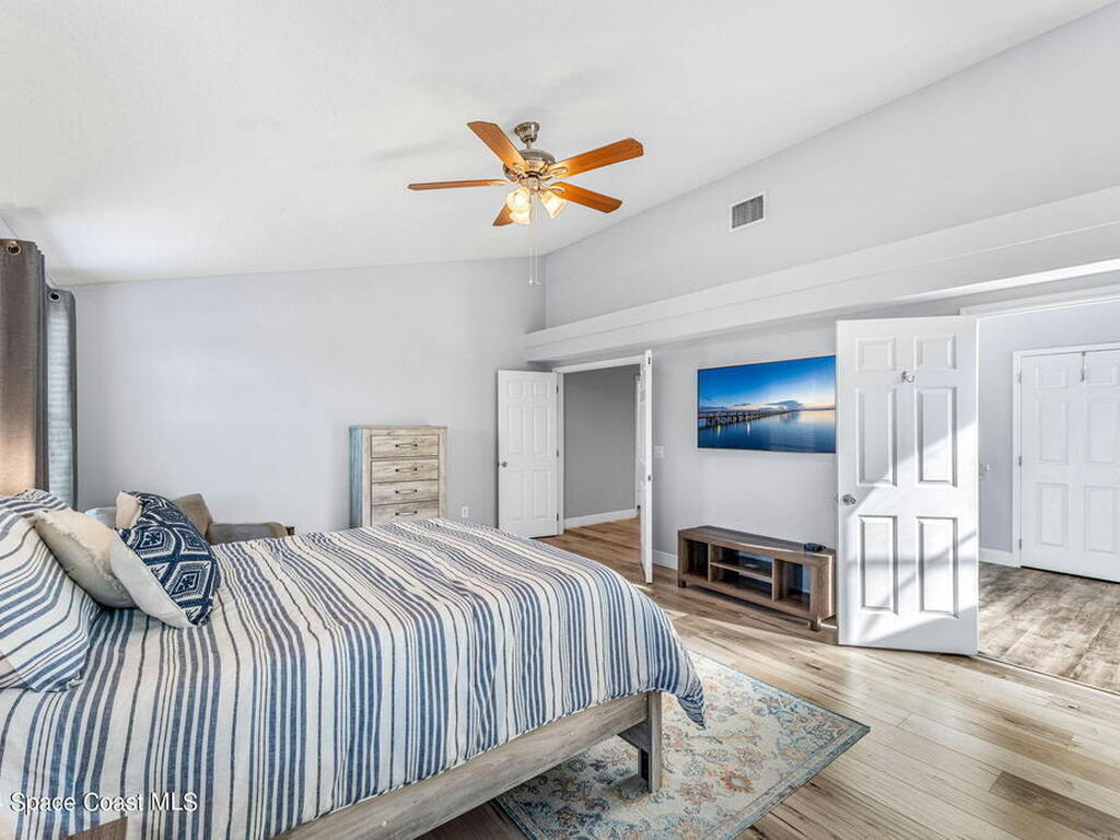 1911 Fabien Circle, Melbourne, FL 32940