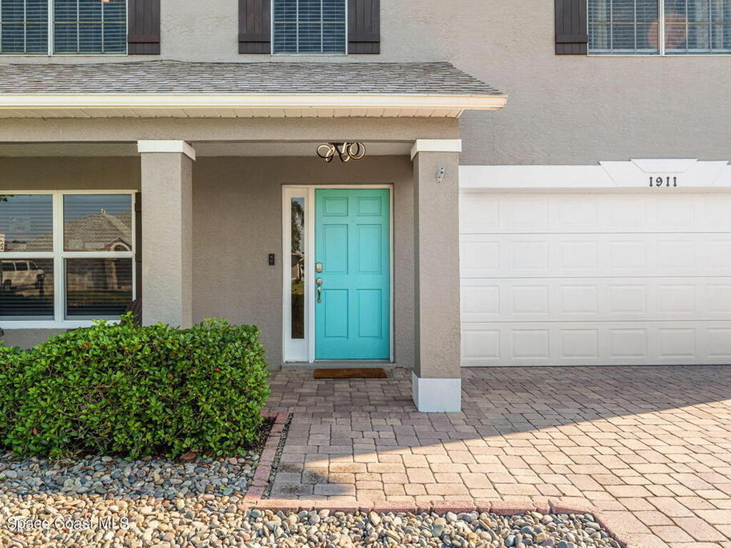 1911 Fabien Circle, Melbourne, FL 32940