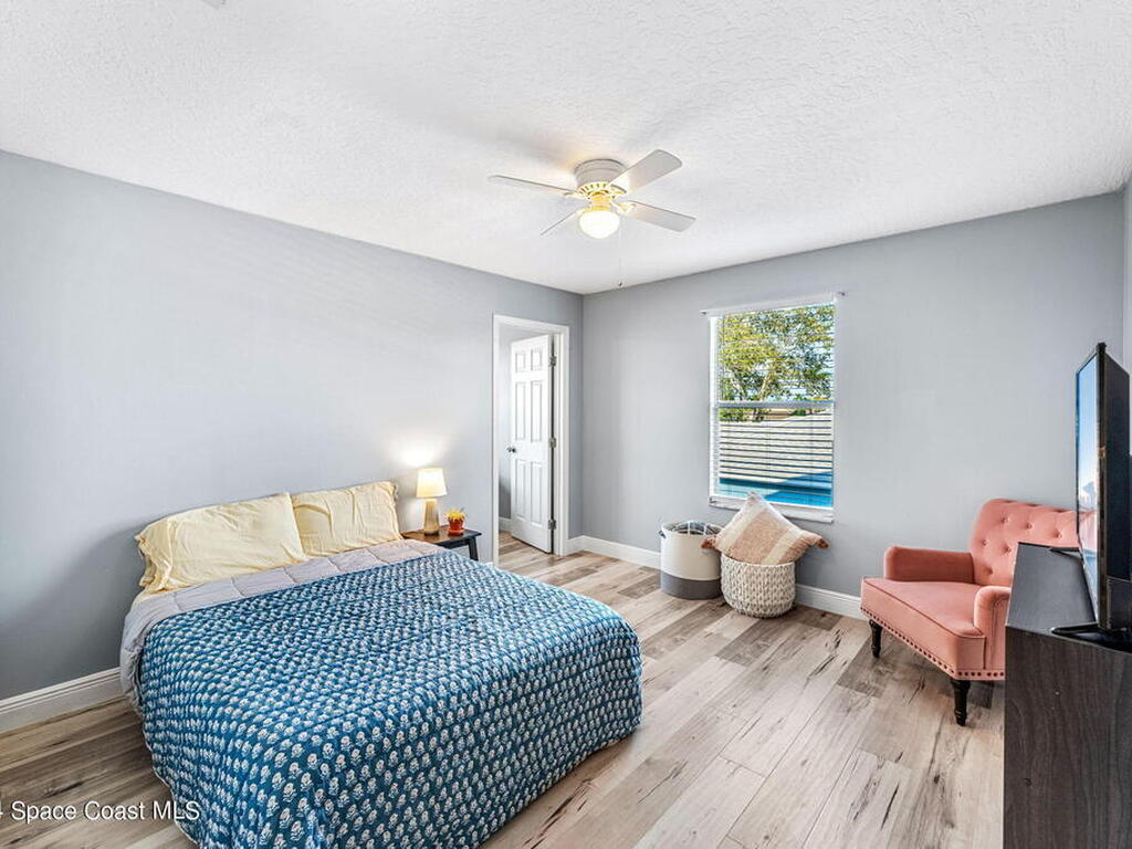 1911 Fabien Circle, Melbourne, FL 32940