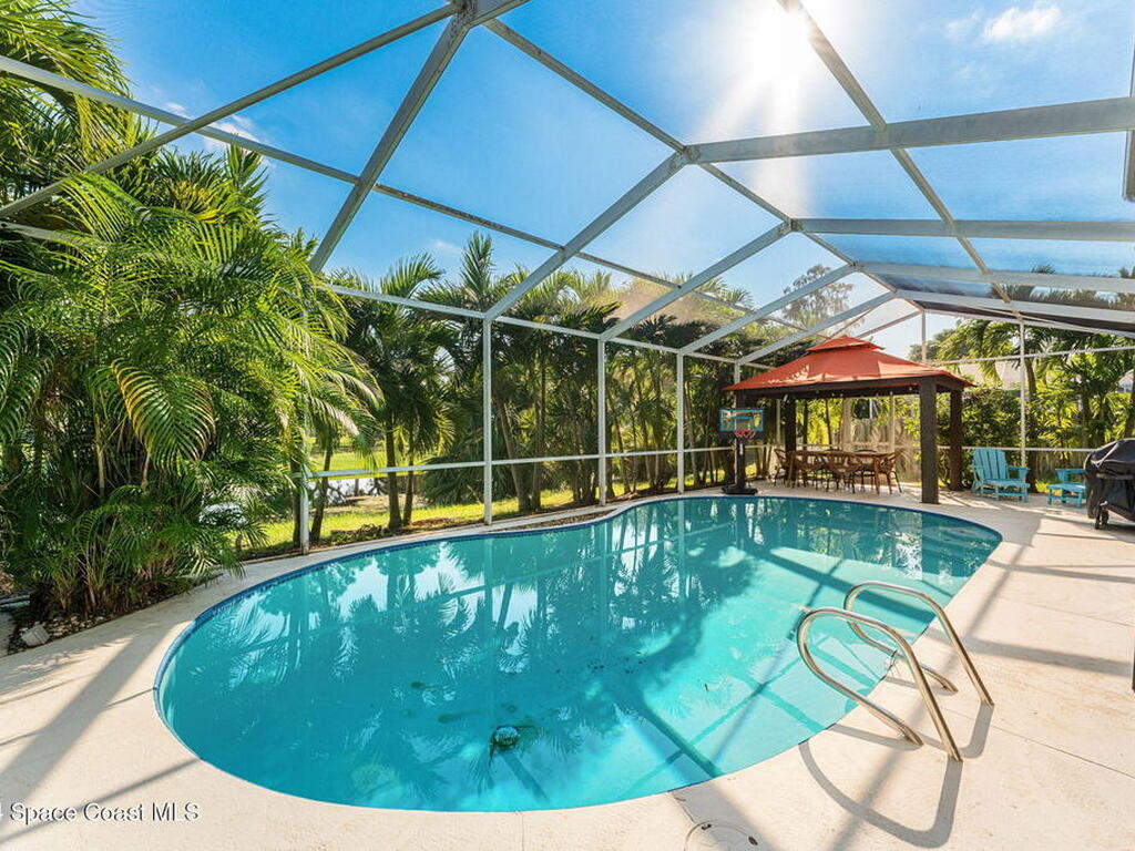 1911 Fabien Circle, Melbourne, FL 32940