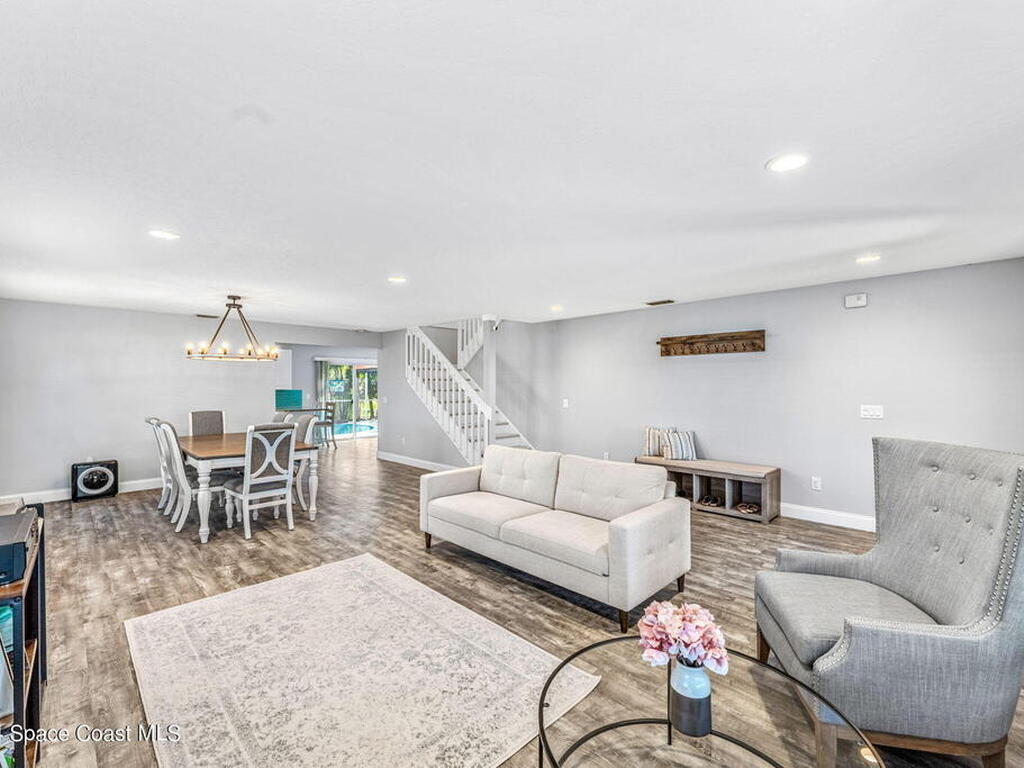 1911 Fabien Circle, Melbourne, FL 32940
