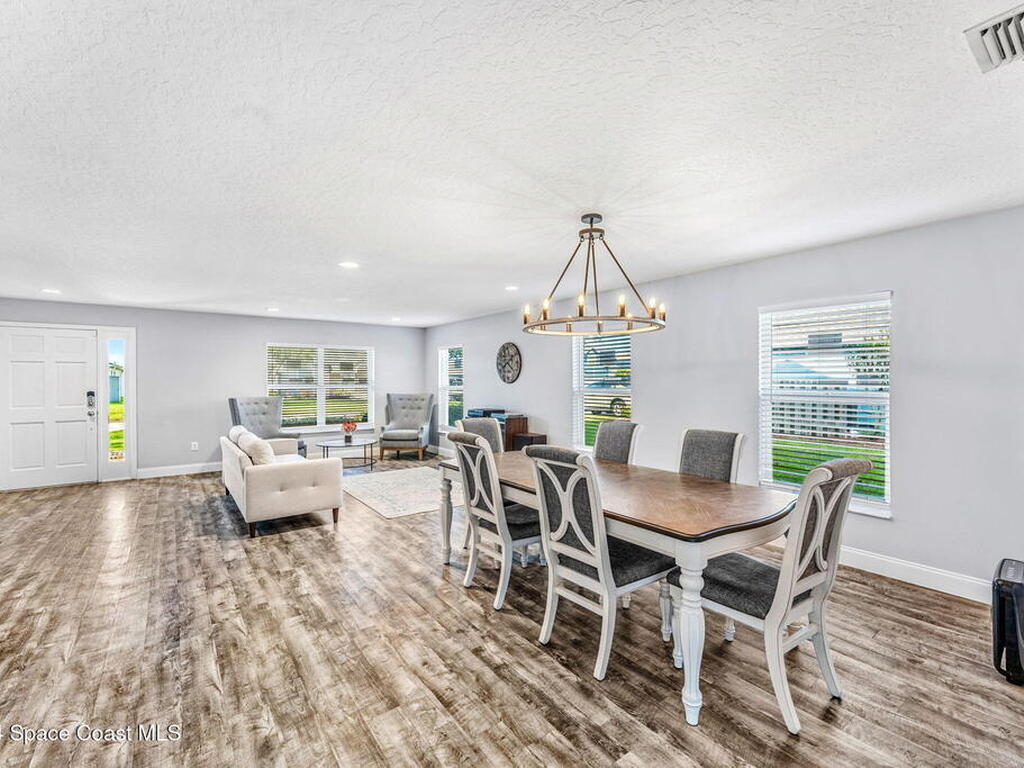 1911 Fabien Circle, Melbourne, FL 32940