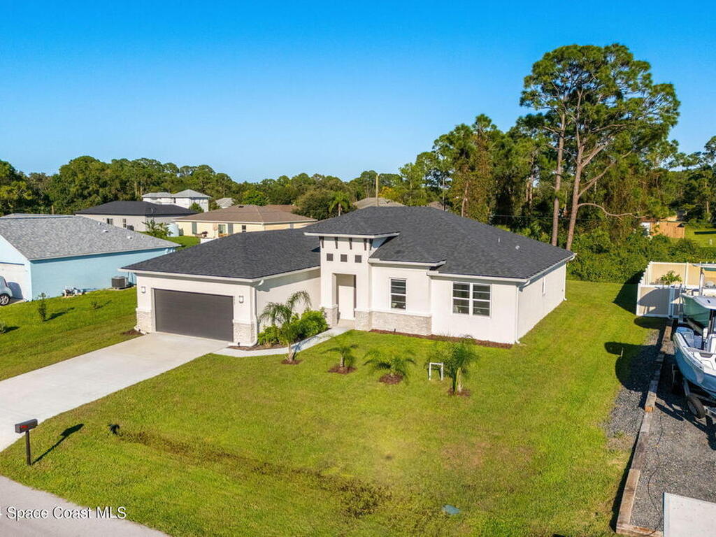 355 Wendover Road, Palm Bay, FL 32908